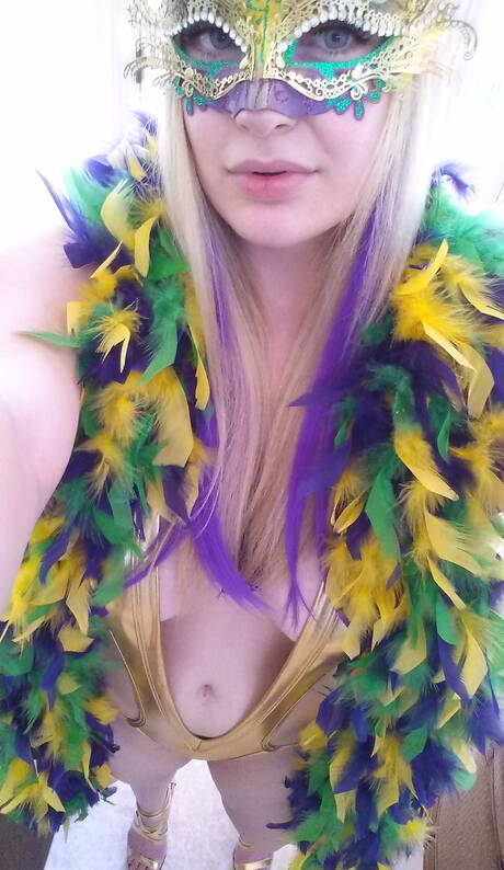 Danielle FTV invite you to explore free pictures featuring Danielle Delaunay exhibit well-done shape