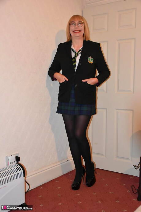 TAC Amateurs picture collection featuring Barby Slut xxx gallery 272614